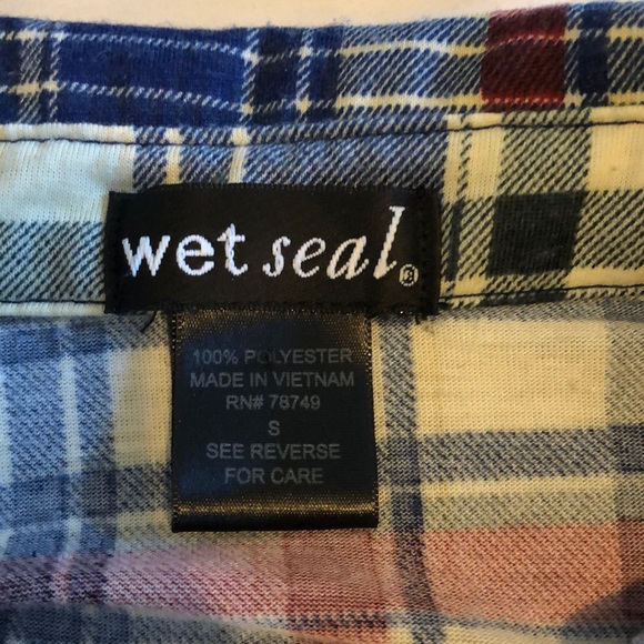 Long Sleeve Button Down Shirt - Picture 2 of 2